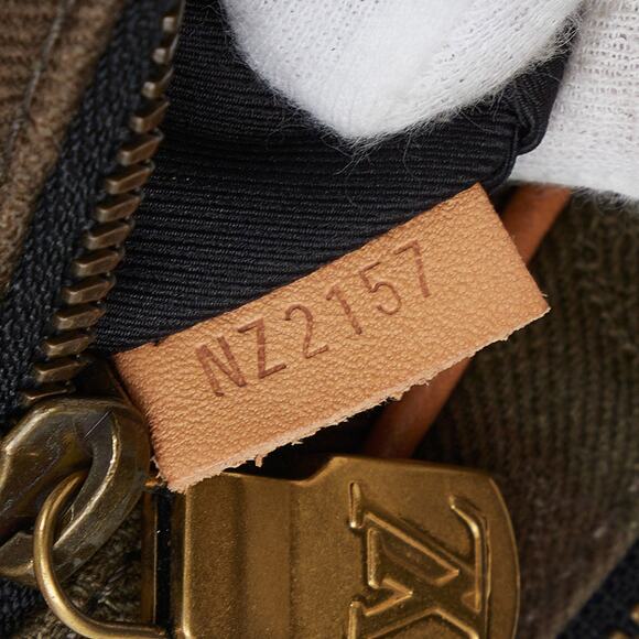 Louis Vuitton Supreme Camouflage Bum Bag Pm - Picture 7 of 10